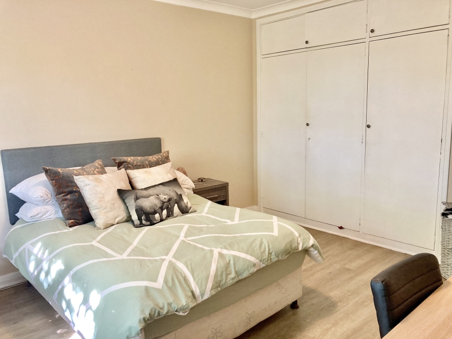 To Let 3 Bedroom Property for Rent in Pinelands Western Cape